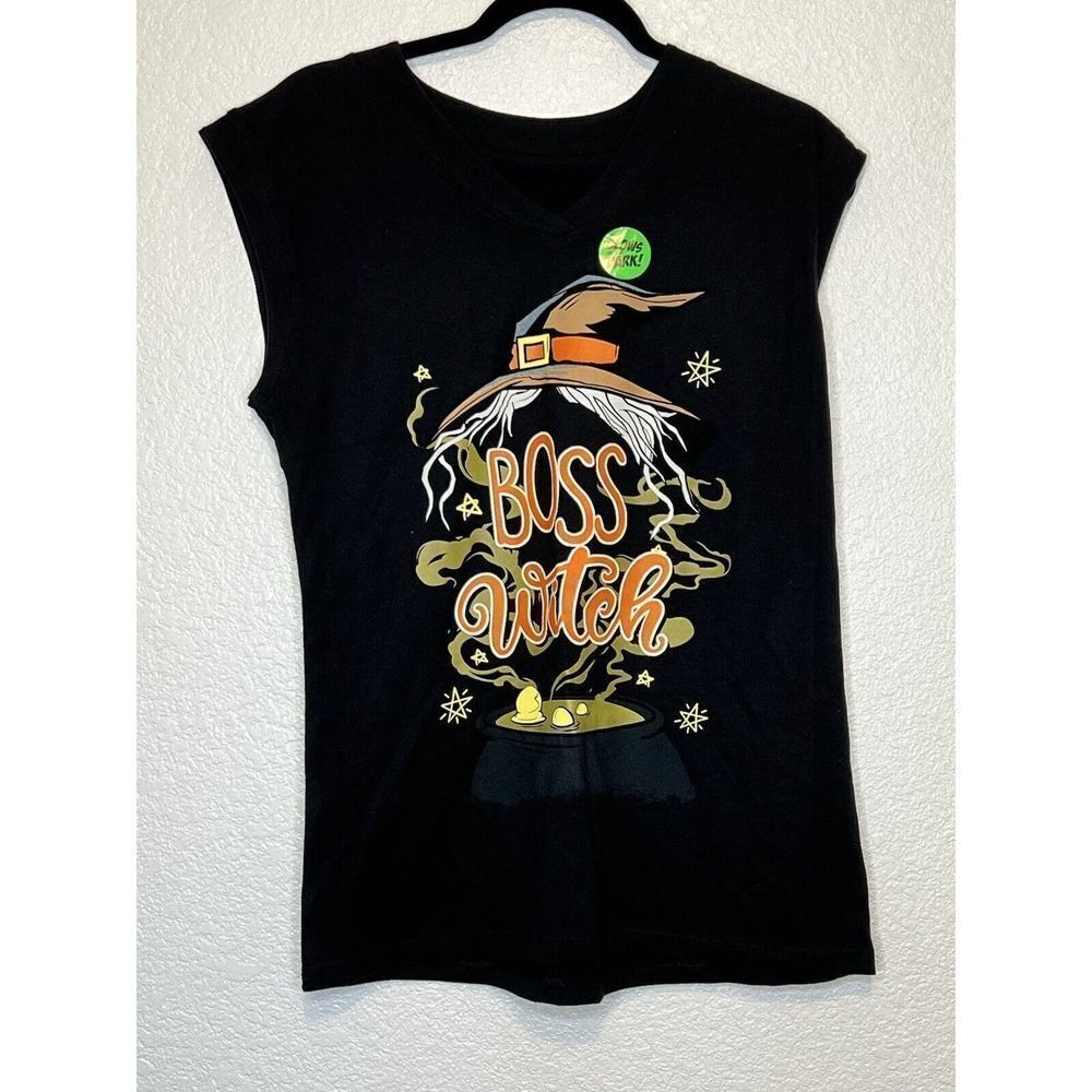 NWT Boss Witch Womens Shirt Halloween Horror Nights 2022 Glow In The Dark Lg